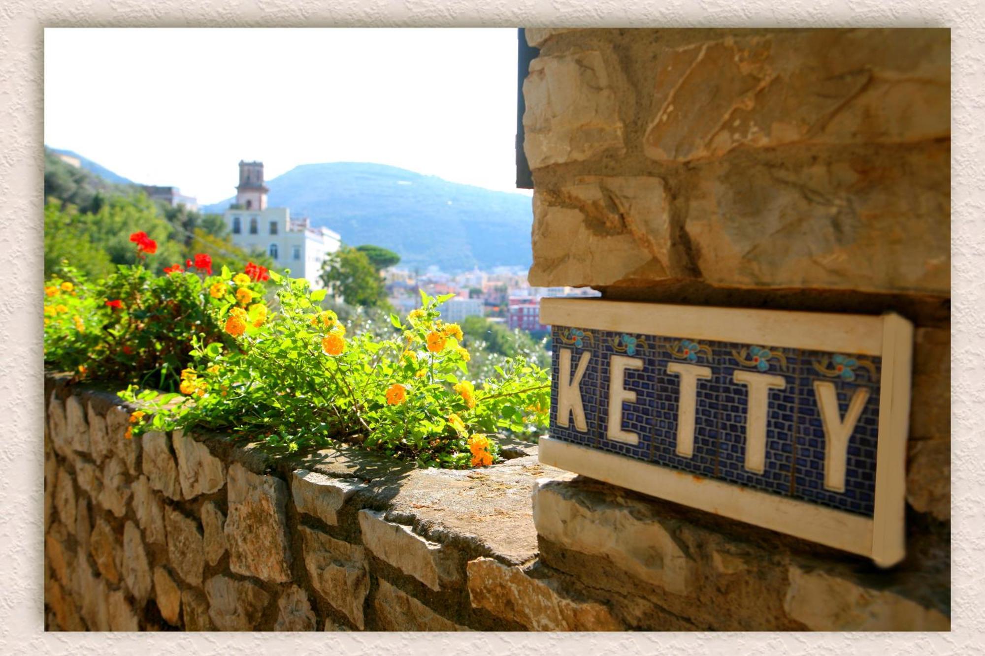 Villa Ketty Resort Vico Equense Buitenkant foto